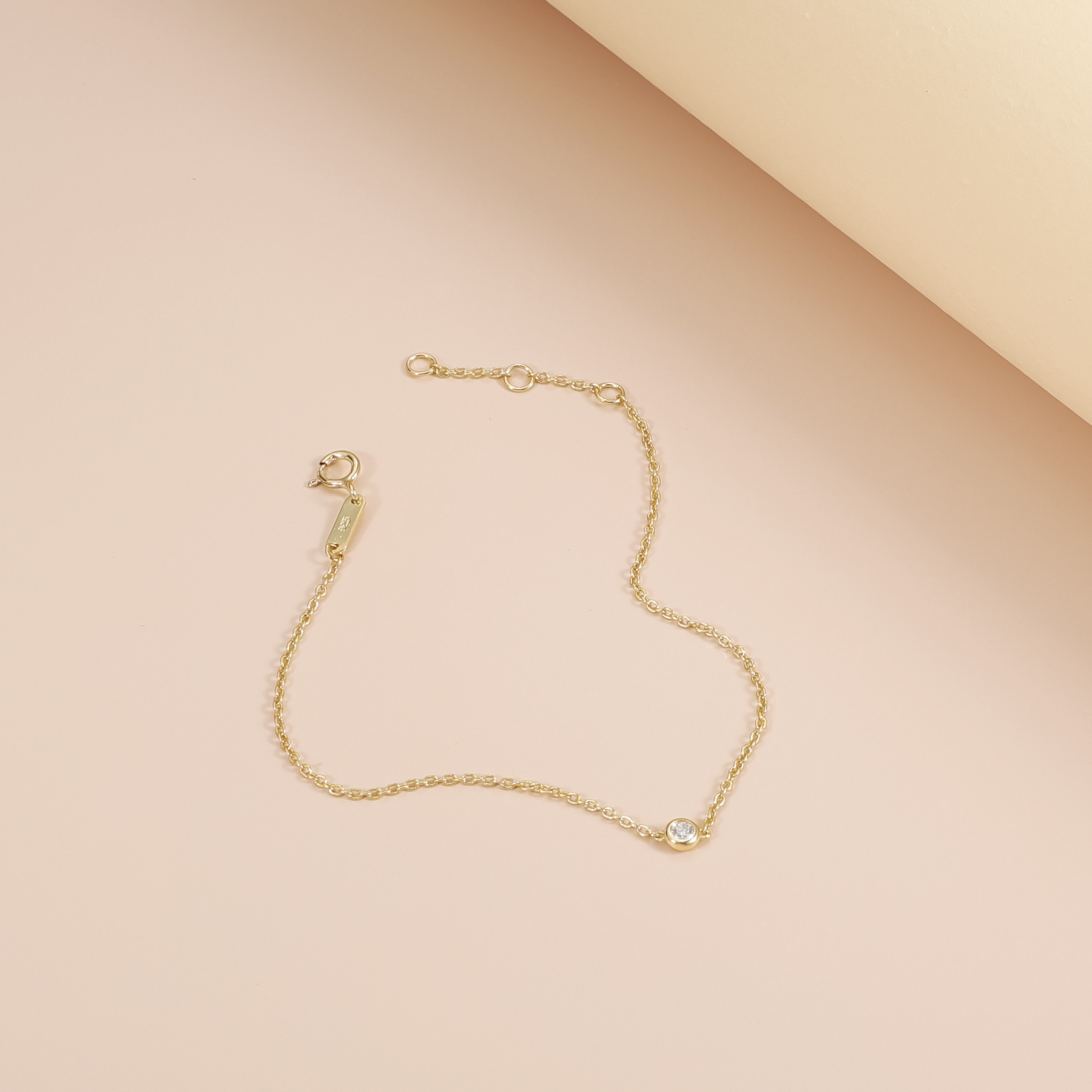 Aodhy Bubble Bezel-Set Solitaire Moissanite or Lab-Grown Diamond Bracelet — detail 5