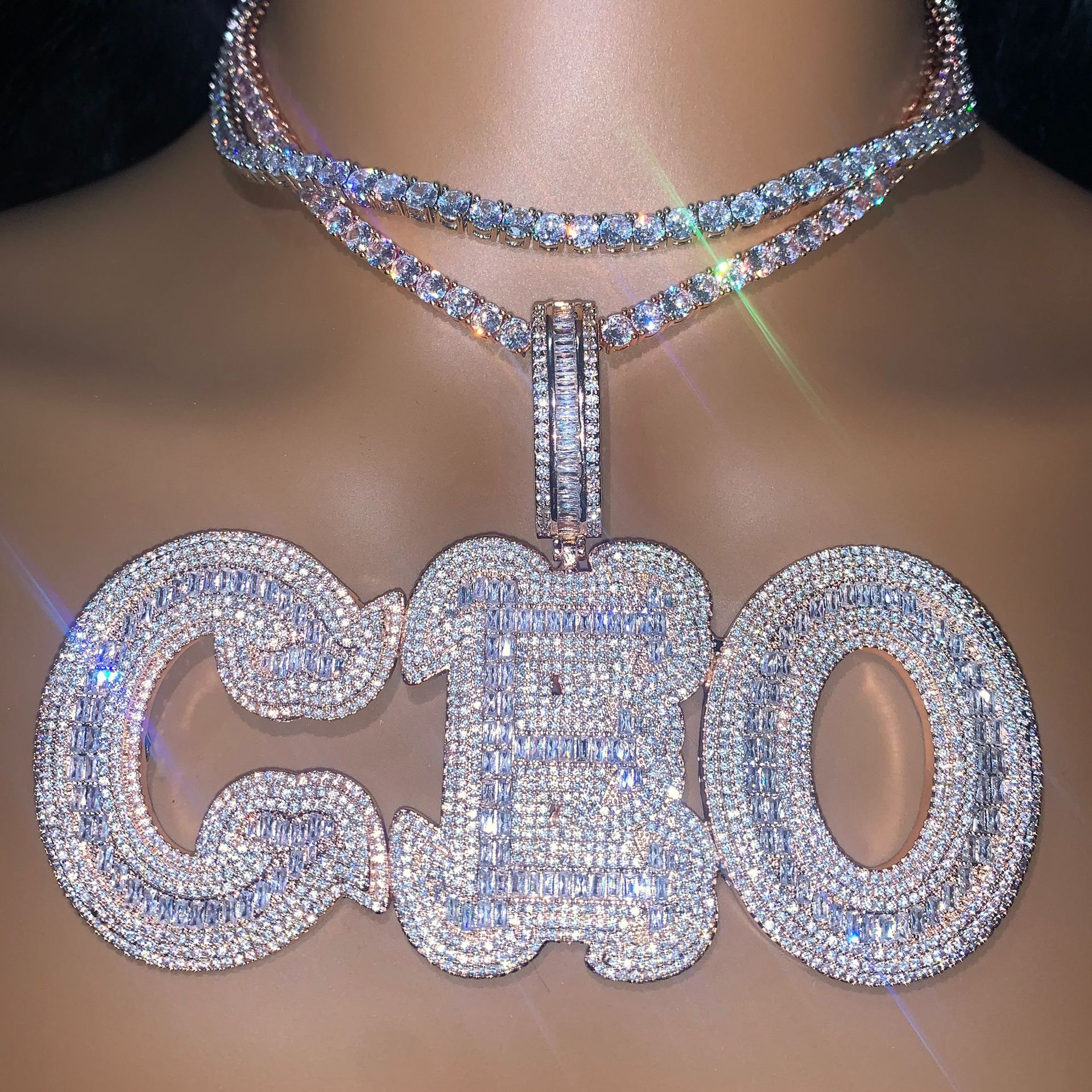 Aodhy Custom Letter Name Pendant Necklace — detail 2