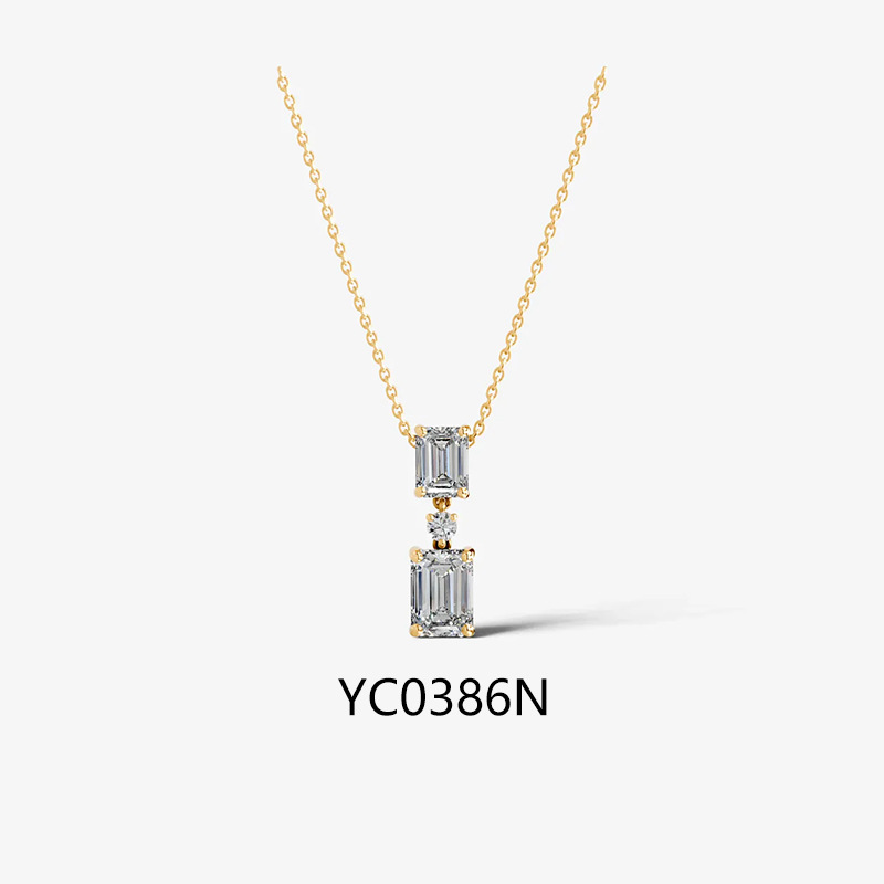 Three Stone Moissanite Necklace - Emerald · 40+5cm Adjustable Chain
