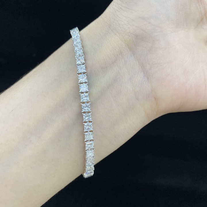 18K White Gold Princess-Cut Lab-Grown Diamond Tennis Bracelet – Approx. 8.7ct, 17cm — detail 7