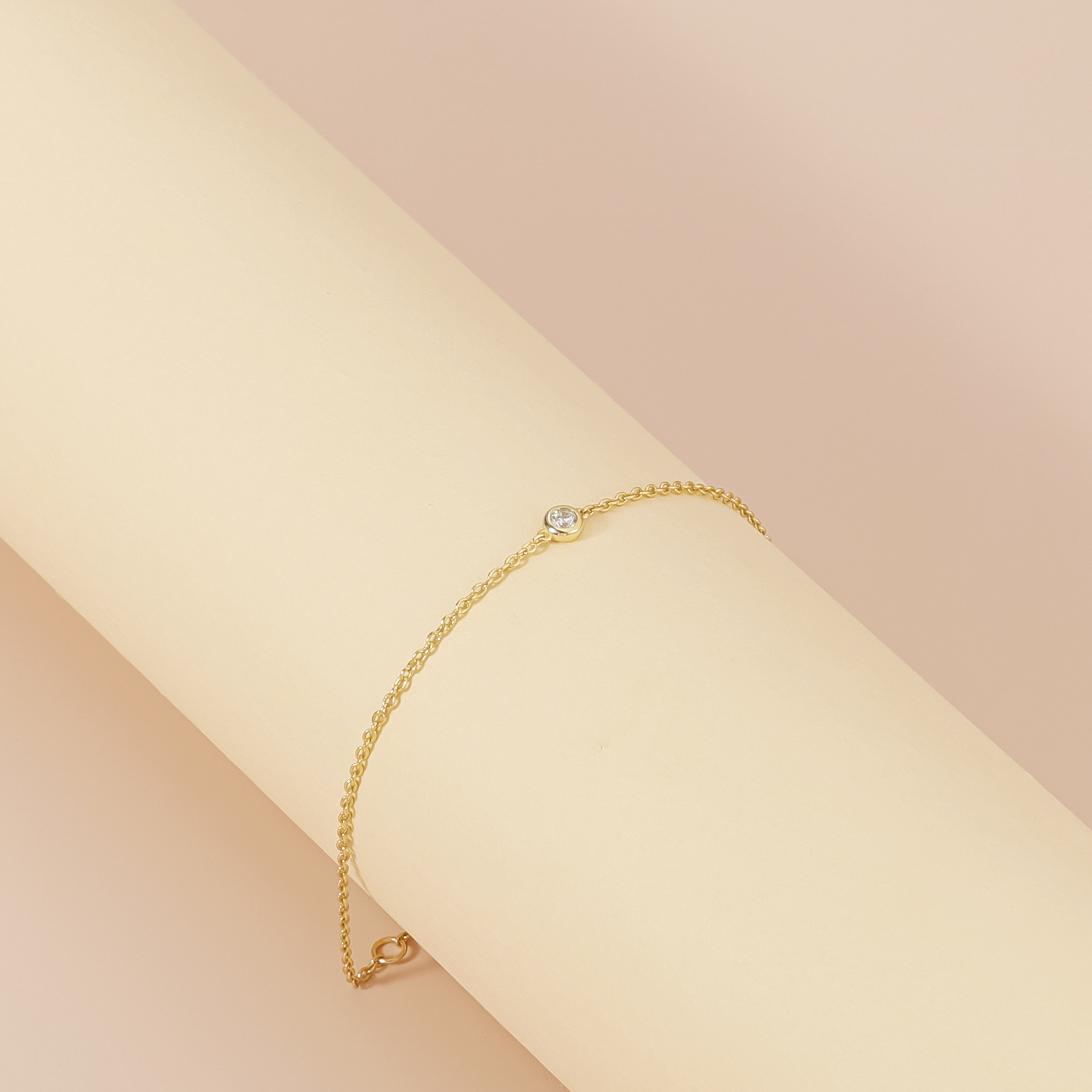 Aodhy Bubble Bezel-Set Solitaire Moissanite or Lab-Grown Diamond Bracelet — detail 6