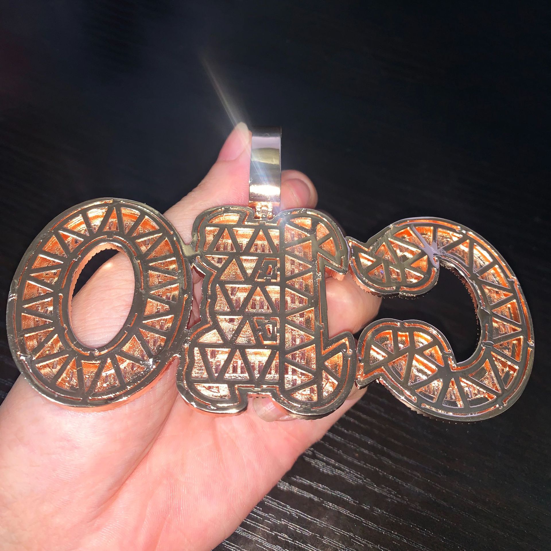 Aodhy Custom Letter Name Pendant Necklace — detail 4