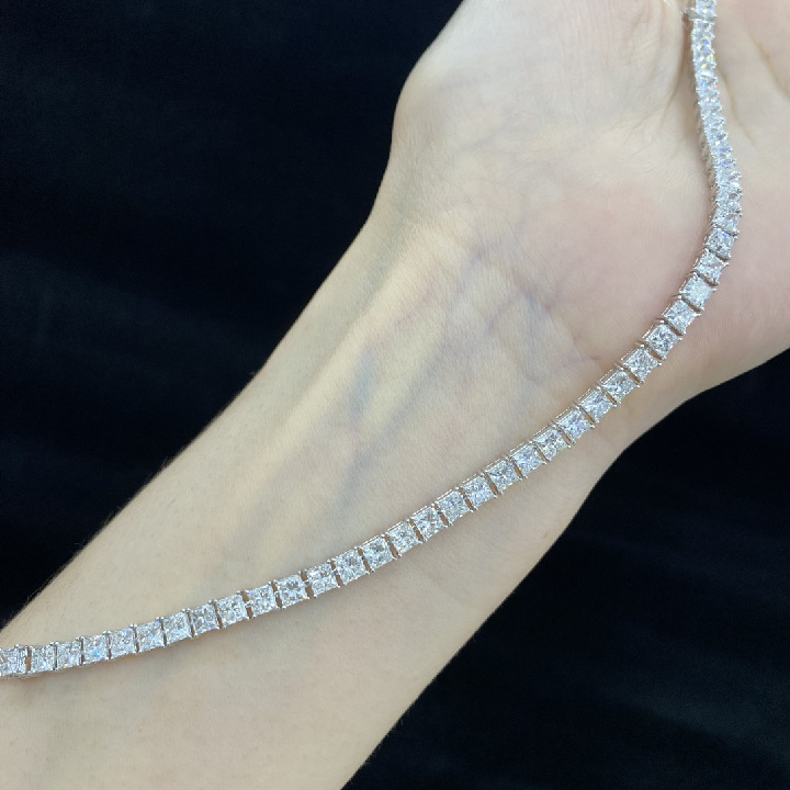 18K White Gold Princess-Cut Lab-Grown Diamond Tennis Bracelet – Approx. 8.7ct, 17cm — detail 6