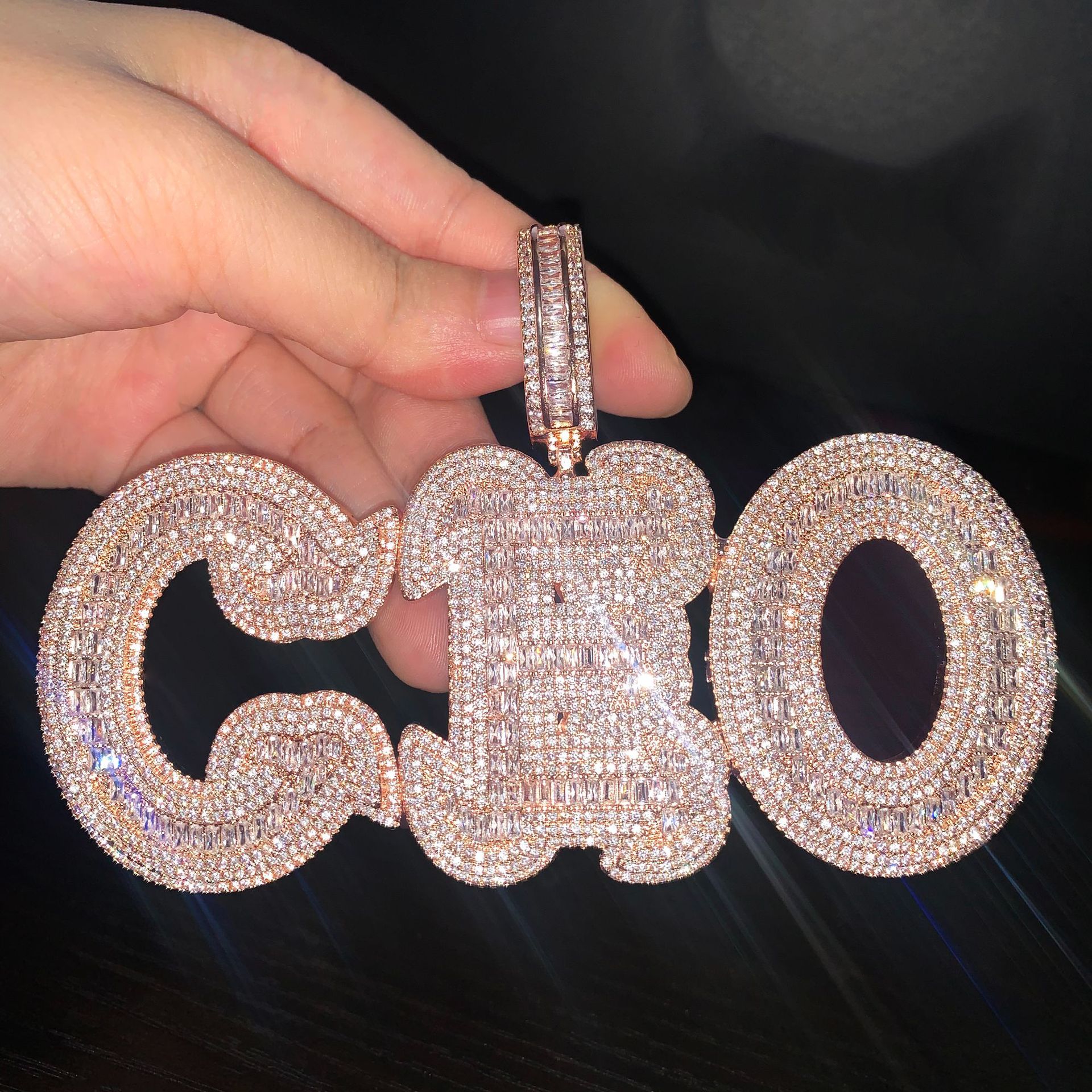 Aodhy Custom Letter Name Pendant Necklace — detail 8